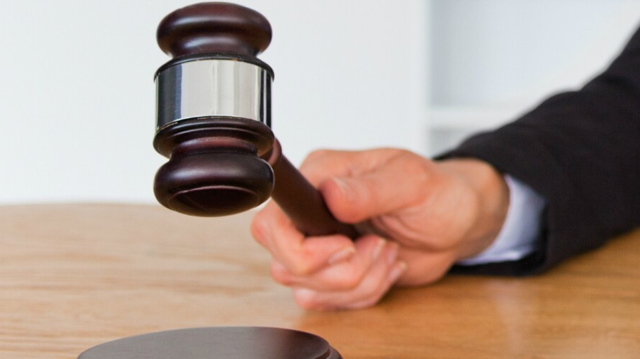 El reconocimiento fotográfico carece de valor corroborativo autónomo cuando proviene de la misma fuente de la sindicación incriminatoria (R. N. N.º 889-2025 Callao)