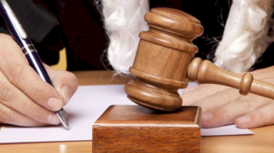 La Corte Suprema establece que la sospecha simple en el lavado de activos constituye una unidad con el delito fuente (Cas. N.º 370-2023 Nacional)