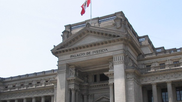 El principio de proporcionalidad y la reinserción social no justifican una pena inferior al mínimo legal (R. N. N.° 1079-2025 Lima)