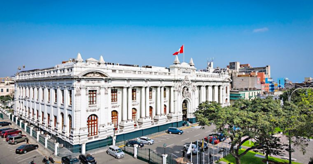 ¿Eres trabajador administrativo? Conoce cómo impacta esta ley en tu situación laboral