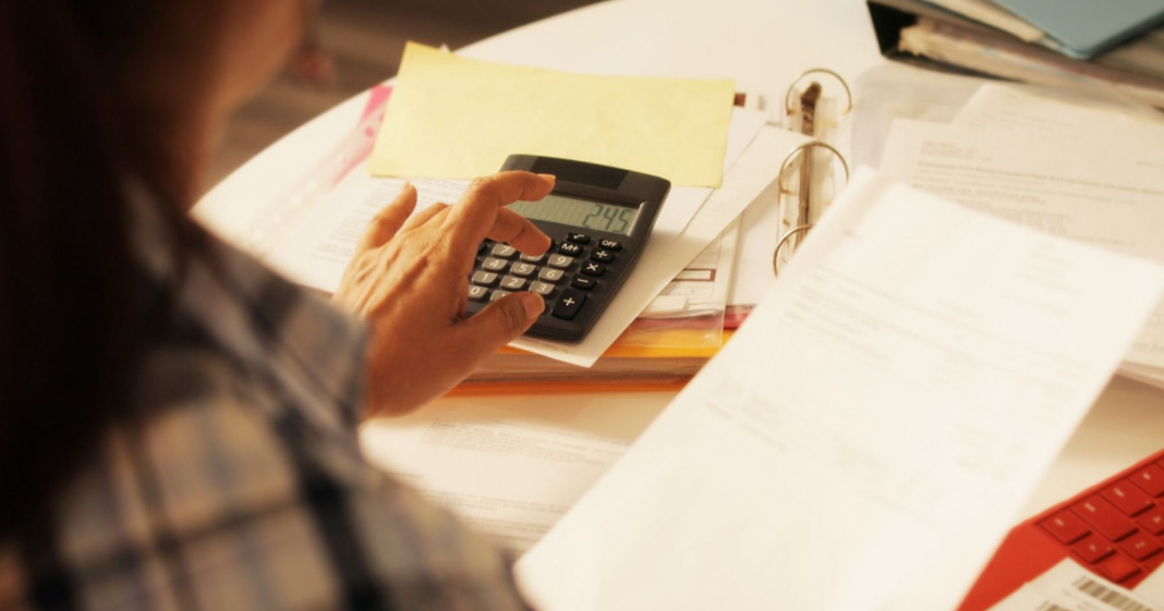 Aprueban guía práctica para la información financiera de las microempresas