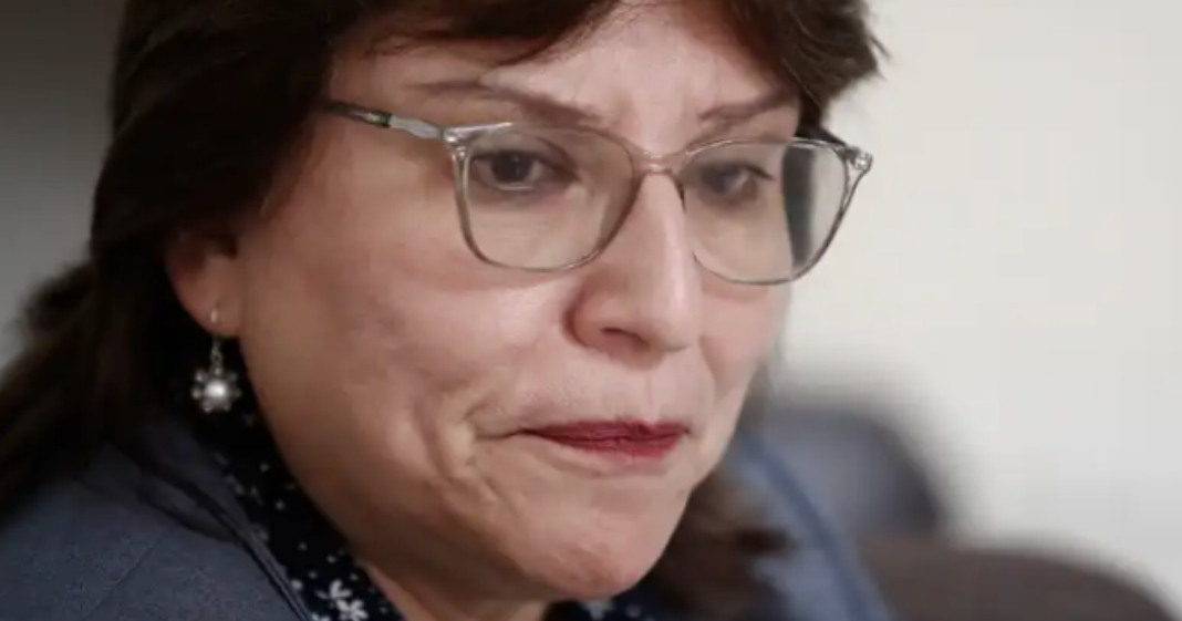 El Congreso aprobó de manera encubierta una norma orientada a evitar que Delia Espinoza siga ejerciendo como decana del CAL