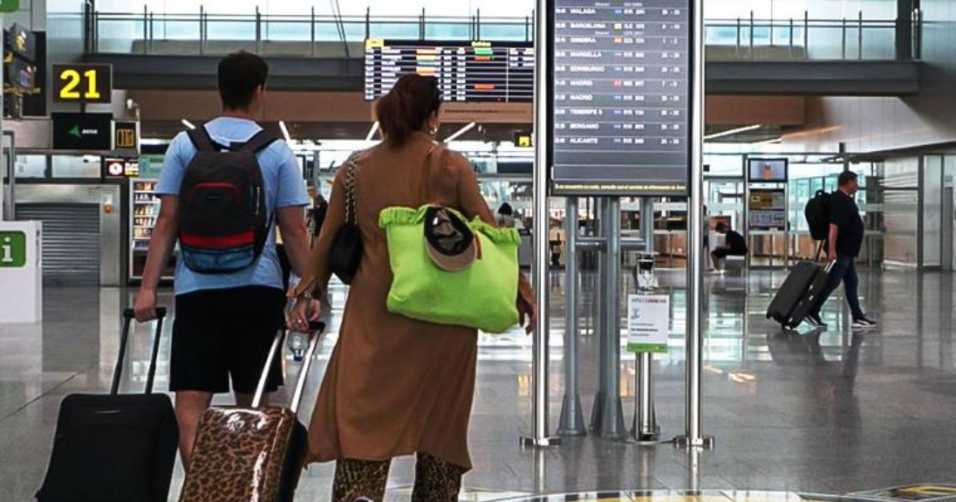 Vacaciones de mitad de año: lo que trabajadores y empresas deben revisar antes de planificarlas