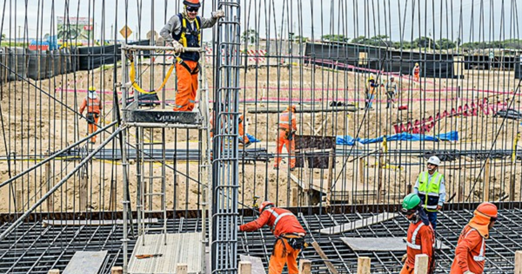 MEF: La inversión pública impulsó la economía en abril
