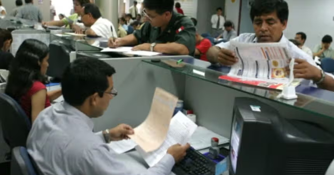 Congreso busca nuevos nombramientos de trabajadores CAS al régimen 728 de ocho entidades públicas: ¿cuáles son?