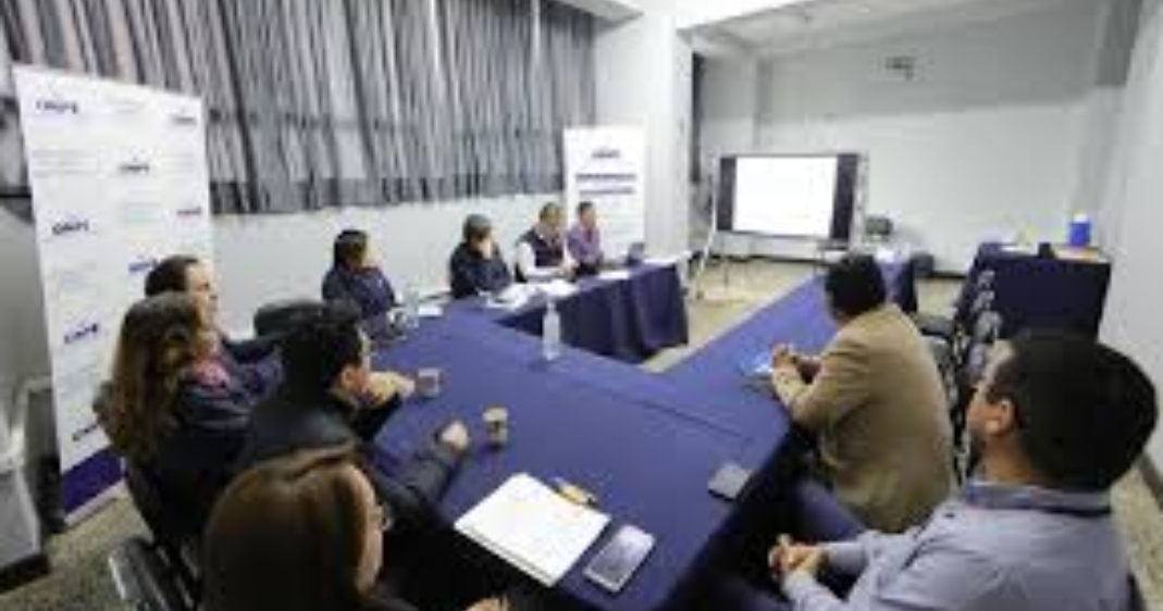 ONPE inicia reuniones con partidos sobre elecciones primarias que definirán a los candidatos
