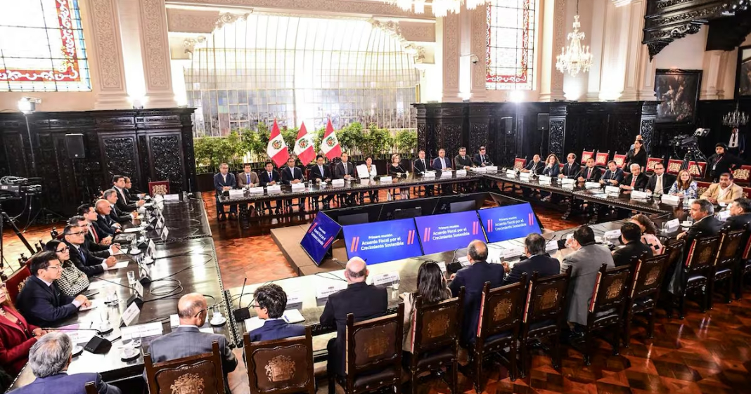 ¿Mayor acción desde el Ejecutivo? La postura de los exministros de Economía sobre el “Acuerdo Fiscal”