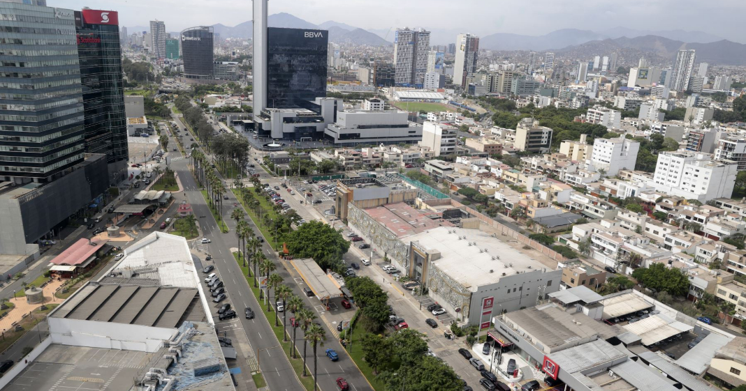 Economía peruana creció 4.52% en junio, una de las tasas más altas del 2025